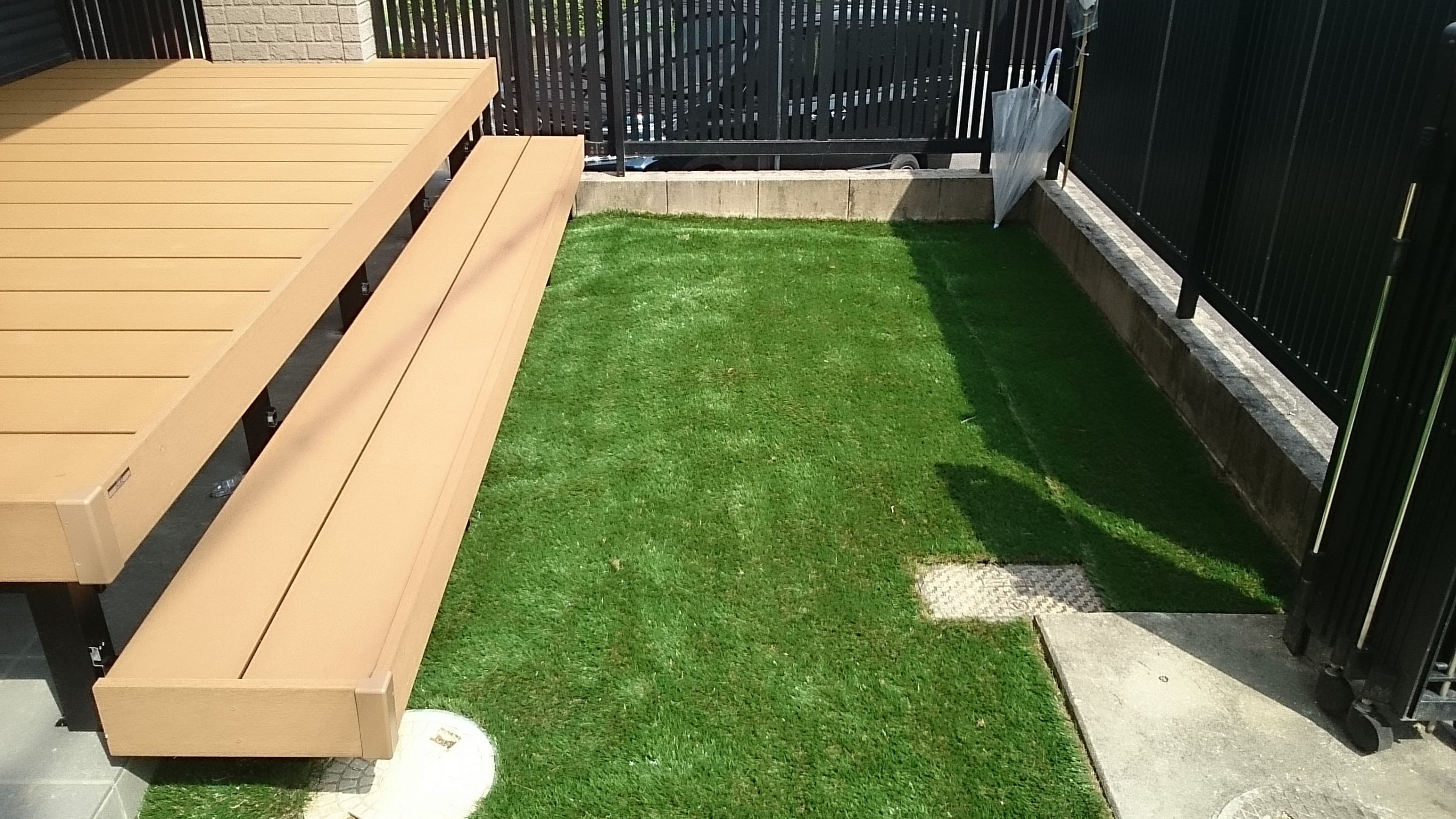 人工芝設置 | 名古屋市昭和区のエクステリア工事ならイズ美