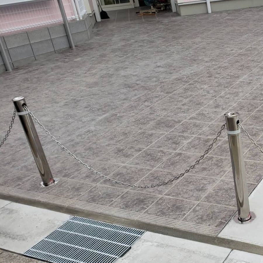 駐車場ポール設置 名古屋市昭和区 | 名古屋市昭和区でエクステリア工事ならイズ美