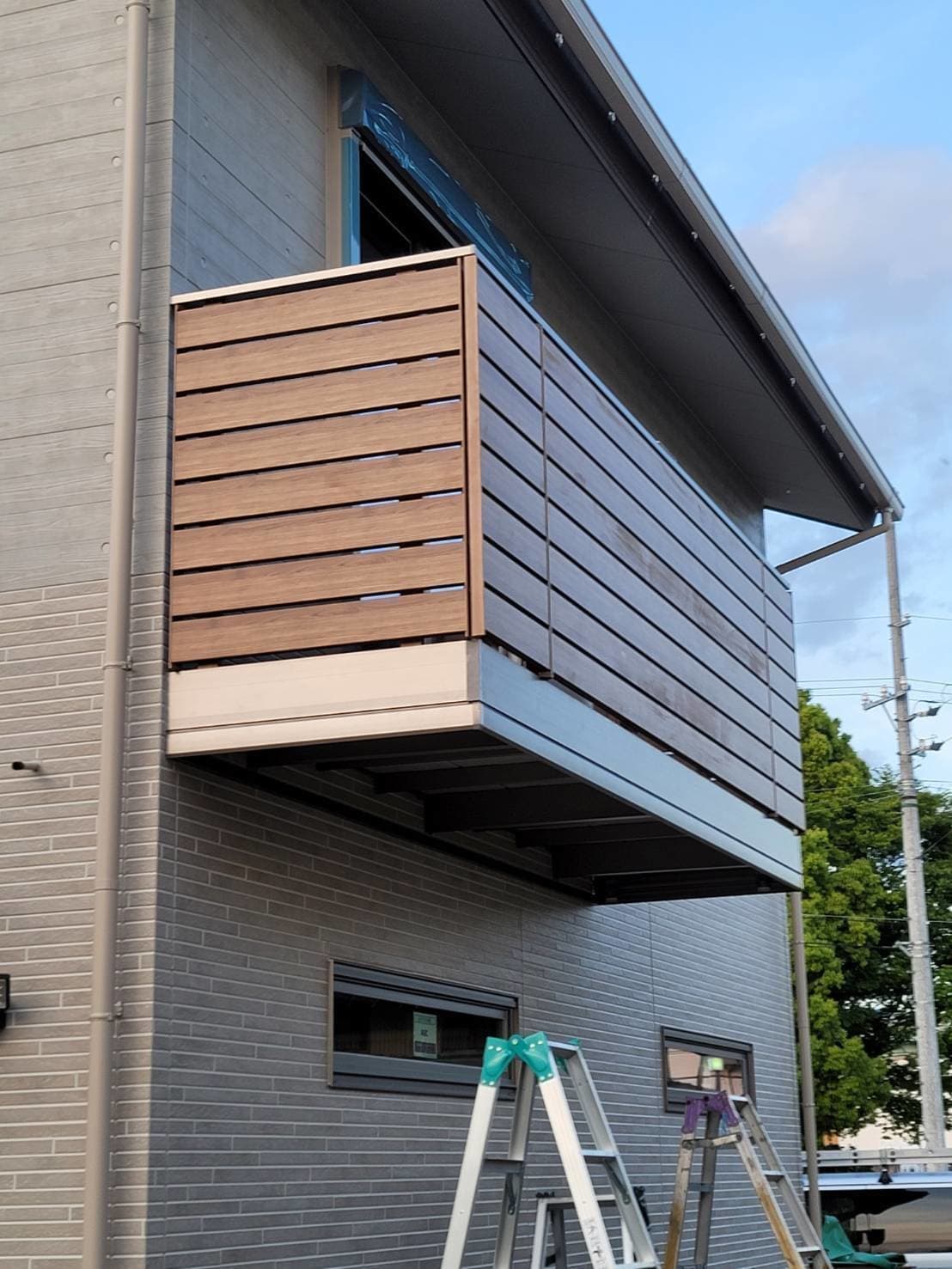 バルコニー新設 | 名古屋市昭和区のエクステリア工事ならイズ美