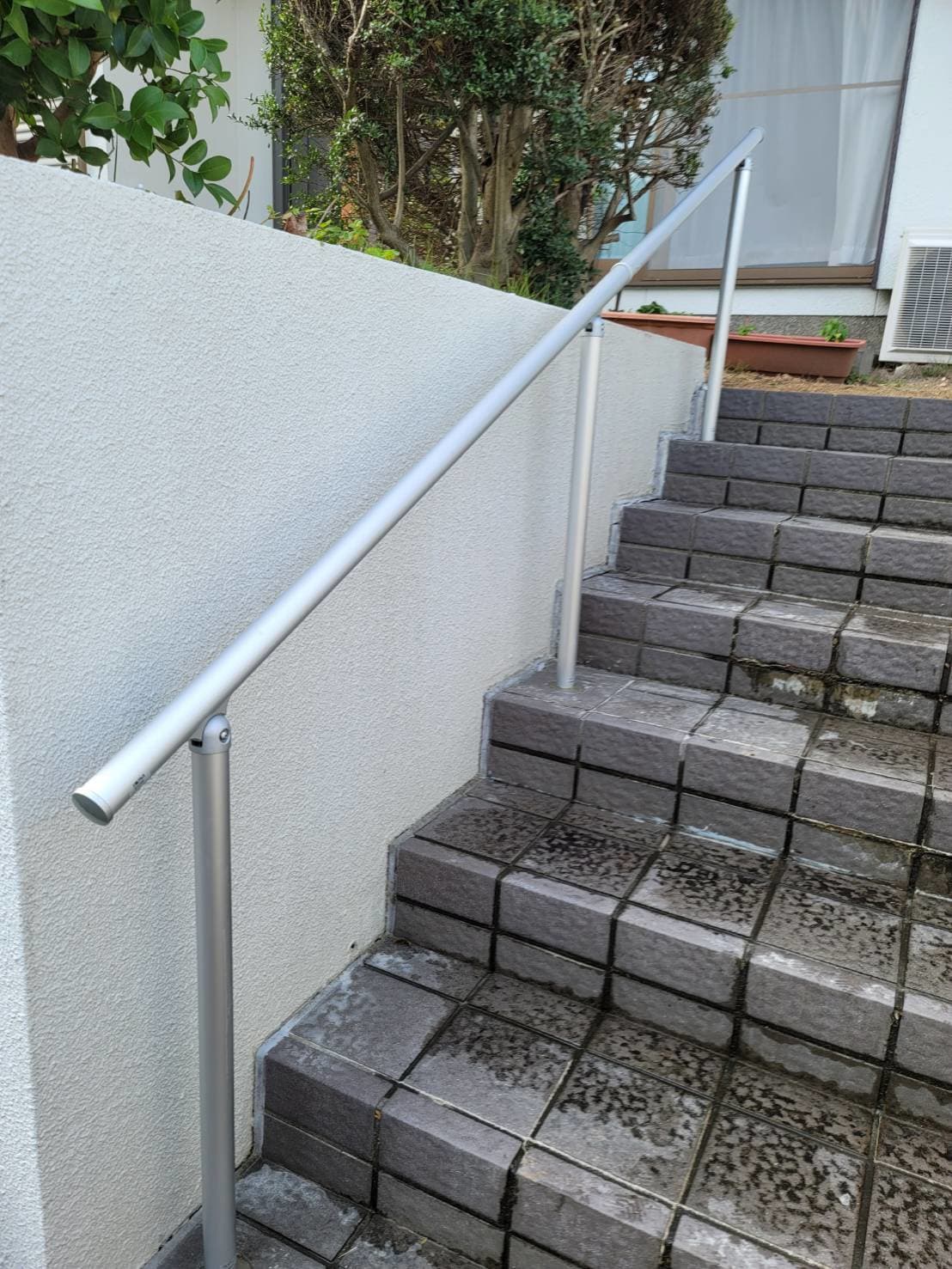 手すり設置 | 名古屋市昭和区のエクステリア工事ならイズ美